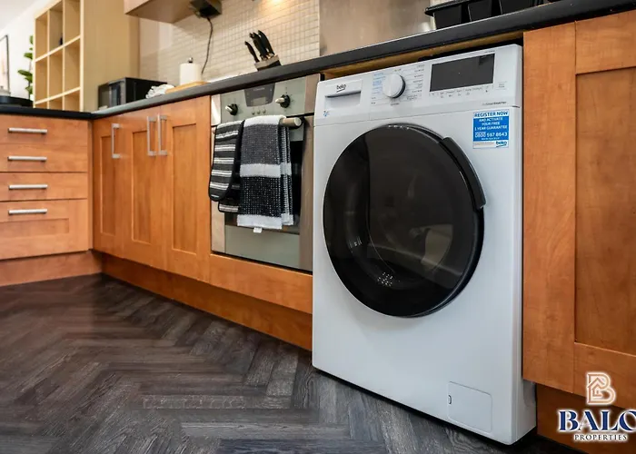 Modern Spacious 2Bedroom Apartment Great! Location By Etihad Mancity Stadium& Coop Live Arena